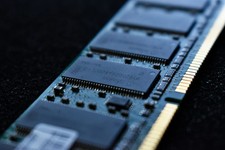 Memory, ct32m64s4d7e.m16ltgy 256mb 168-pin dimm 32mx64 sdram pc133 cas-2 picture