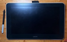 Wacom One Graphics Tablet with Pen and Targus Carrying Bag picture