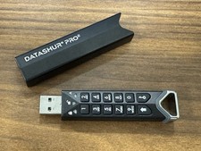 IStorage DataShur Pro2 64gb Secure USB3 Flash Drive Hardware Encryption picture