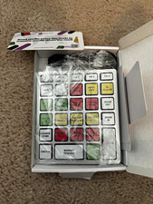 Magic Keys v2 Wired Programmable Keypad Macro Pad White QWERTY English MAQ0101 picture