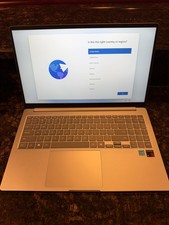 Samsung Galaxy Book4 Edge Copilot+ PC 15.6