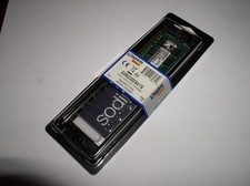 Kingston ValueRAM 1 GB PC2 - 4200 CL4 200 SO-DIMM Memory (KVR533D2S4/1G) picture