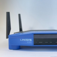 Linksys WRT1900AC 1300 Mbps 4 Port Dual-Band Wi-Fi Router picture