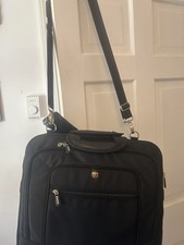 Targus 15.4” Executive Deluxe Laptop Bag TET005-10 Black Shoulder Strap picture