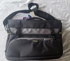 NWT Targus TCG270 City Gear Messenger Bag for 17.3