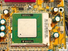 Intel  Pentium III-S Tualatin 1.200 GHz 256/133 Socket 370 CPU+ 1 pkg HSCpd picture