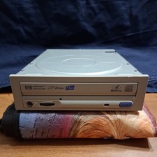 HP CD-Writer Plus 4x/4x/24x IDE CD-RW Drive MTCR-4804TE FEB 2000 Retro picture