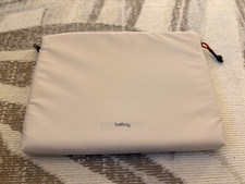 Lite Laptop Sleeve - 16” Laptop Cover (White) picture