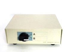 Data Transfer A-B Switch Box with 25-Pin Input / Output Connector, New picture