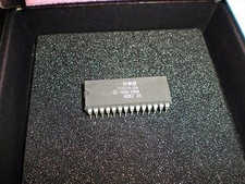MOS Commodore 128 BASIC Hi rom (final upgrade) U34 IC chip 318019-04. picture