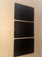 Lot of 8 iPad 6th Gen – Mixed Conditions, Good Screens, AS-IS for Parts/Repair Z picture