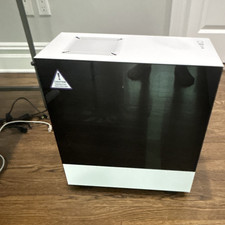 NZXT H510 Gaming Tower Desktop PC Case White/Black USB 2.0/3.0 picture