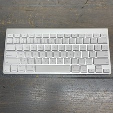 Genuine Apple Wireless Bluetooth Keyboard A1314 Mac Aluminium OEM Nice picture