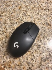 Logitech G305 Lightspeed Wireless Optical Gaming Mouse Read picture