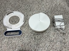 TP-Link AC2200 Deco M9 Plus Ver: 2.8 bundled with wall mount holder picture