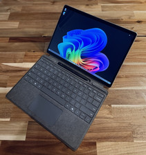 Microsoft Surface Pro 11th Edition Snapdragon X  Plus 16GB RAM 256GB SSD w/Pen picture