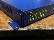 Netgear ProSafe GS716T v3 16-Port 10/100/1000 Mbps Gigabit Smart Switch picture