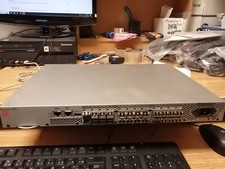 1X Brocade BR-320-0004 Fabric Switch 24 Ports 24 x 8GB SFP picture