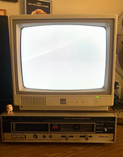 IBM PCjr Color Display 13 in CRT Monitor 4:3 Beige picture