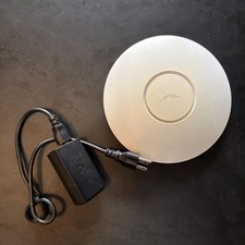 Ubiquiti Networks UAP-LR Wi-Fi System Long Range Network Access Point, Working  picture
