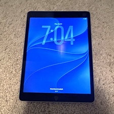 Apple IPad 9 64GB (minor wear) tested works picture