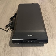 Epson Perfection V600 Flatbed Photo  Document Scanner TESTED Includes Cord picture