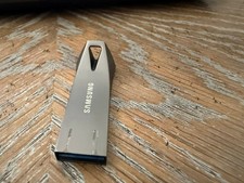 SAMSUNG BAR plus 3.1 USB Flash Drive, 128GB, 400Mb/S, Rugged Metal Casing, Stora picture