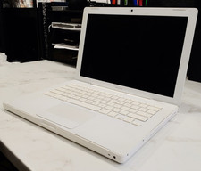 Vintage 2008 A1181 Apple MacBook, 4gb RAM, 250gb HDD (Read description) picture