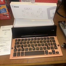 Geyes Folding Bluetooth Keyboard( Rose Gold) picture