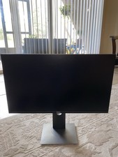 Dell Flat Panel Monitor 2020 24” picture