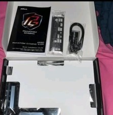 ASRock Z690 Phantom Gaming 4/D5 ATX Intel LGA1700 DDR5 M.2 PCIe HDMI picture