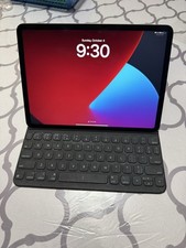 Apple iPad Pro with Case 128GB 3RD GEN Wi-Fi Bundle picture
