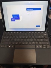 Microsoft Surface Go 2- 1926 P 1.1ghz, 128 GB, 8GB RAM, Win 11 Pro (w/keyboard) picture