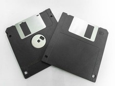 Lot of 50 3.5 inch NEW IN APPEARANCE NON WORKING Floppy Disks picture