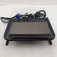 TRENDnet 4-port switch kit TK-423k w/ Cables picture