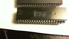 Vintage Intel QTY. 08 INTEL 40 PIN ,D8237A-5,P80C31BH,P8237A-5. FROM USA picture