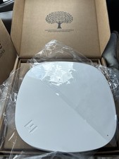 Extreme Networks Universal AP5010-WW Tri Band IEEE 802.11 a/b/g/n/ac/ax 10  picture