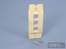 Leviton AC643-DFT Driftwood Quickport Acenti 3-Port Wallplate 1-Gang Insert picture