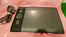 PTK-440 Wacom Intuos4 Small Graphic Drawing Black Tablet Bluetooth w/USB Cable picture