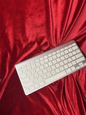 Apple A1314 Wireless Magic Keyboard - MC184LL/B picture