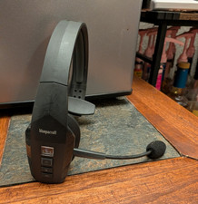 BlueParrott B450XT Bluetooth Single-Ear On-Ear Headset Boom Mic Black picture