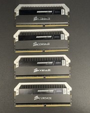 Corsair Dominator Platinum 16GB (4x4GB) DDR4 3200MHz CMD16GX4M4C3200C16 picture