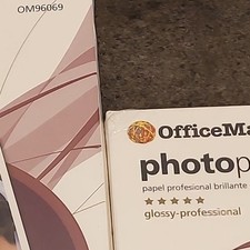 NIB OfficeMax Glossy Profesional Photo Paper 50- 8.5×11, 60- 5×7 and 100-4×6 picture