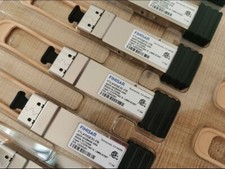 2PCS Genuine Finisar FTL410QE3C-FB 40GBASE-SR4 QSFP+ 40G 850nm 150m Transceiver picture