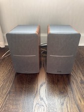 Edifier R1280T 2.0 Wired RCA Multimedia Speakers Brown Wood Bass/Treble picture