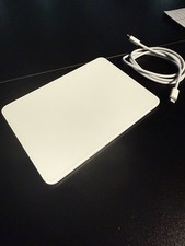 Lightning Apple Magic Trackpad 2 Wireless Rechargable White A1535 Clean picture