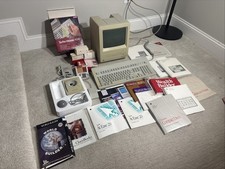 Vintage Apple Macintosh SE Model M5011 Computer Complete With Accessories picture