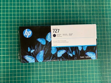 New Genuine HP 727 Matte Black Ink Cartridge 300ml Designjet T1500 T2500 C1Q12A picture