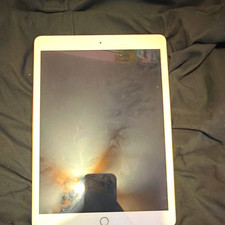 Apple iPad Series 10.2 in Wi‑Fi Tablet 32GB Pink Apple iPad Model picture