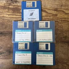 Vintage Sony 3.5” Floppy Disk Storage With 5 Sony Mfd-2dd picture